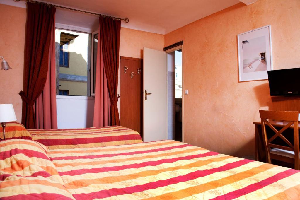 Hotel Posta Vecchia Bastia  Bagian luar foto